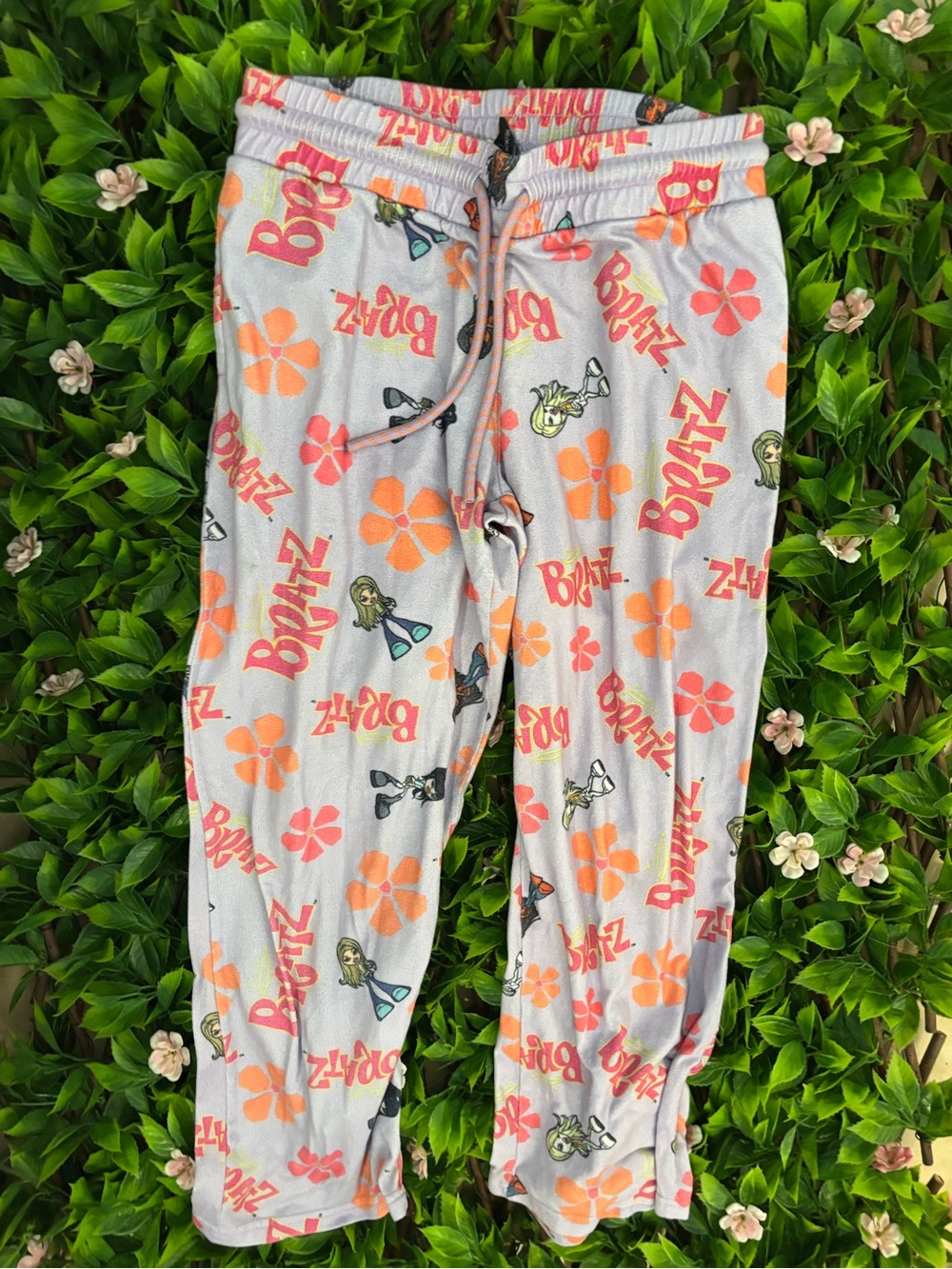 Bratz Women's Gray & Pink Floral Lounge Pajama Pants
